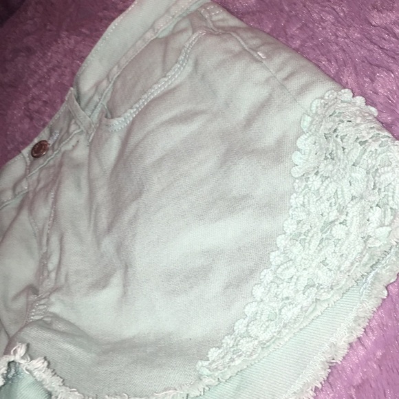 Old navy mint denim shorts - Picture 4 of 5